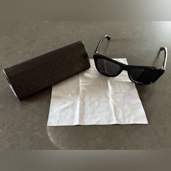 Gucci Sunglasses. Black Unisex. Style # GG 3783 - Picture 5 of 11